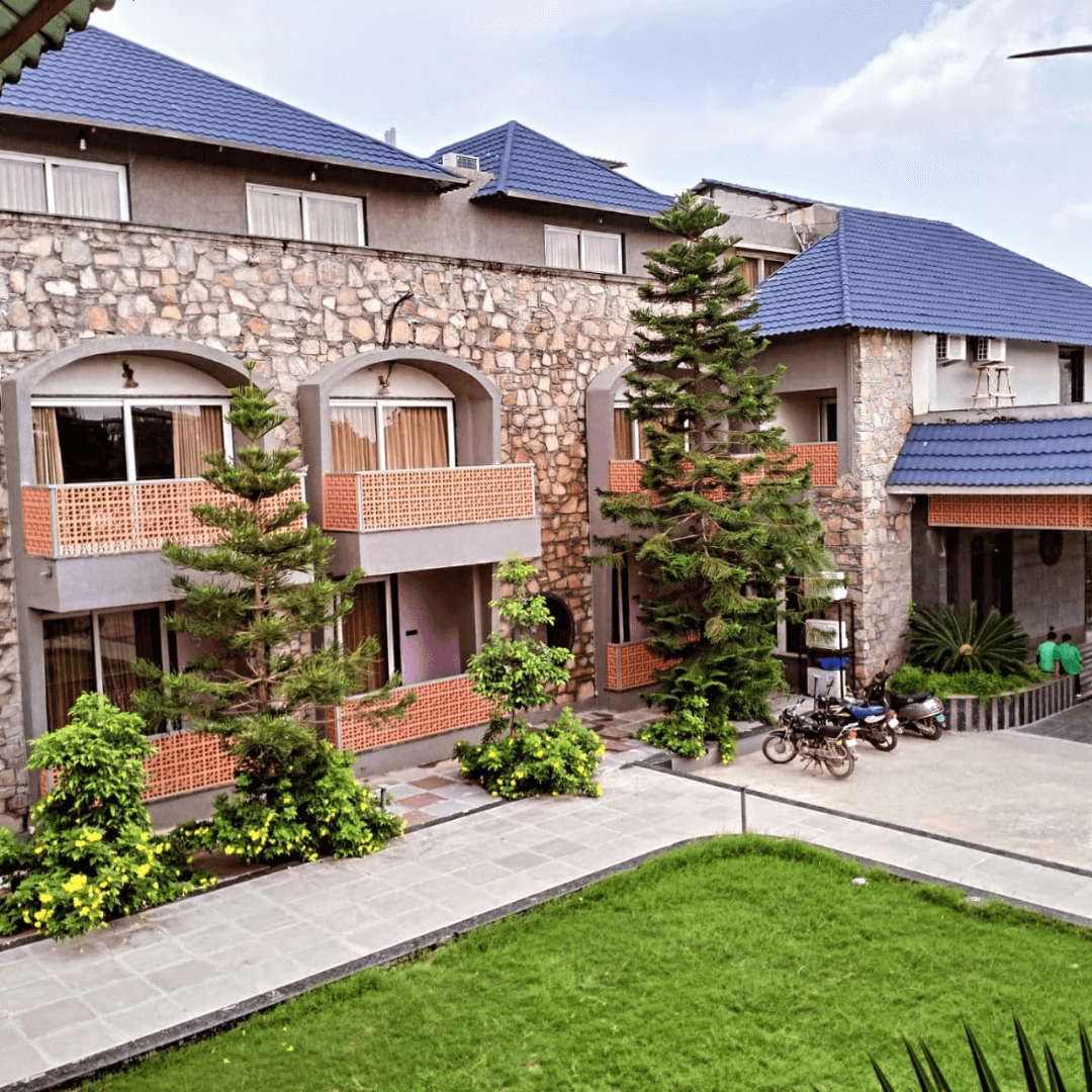 Pushkar Queer Holi Trip