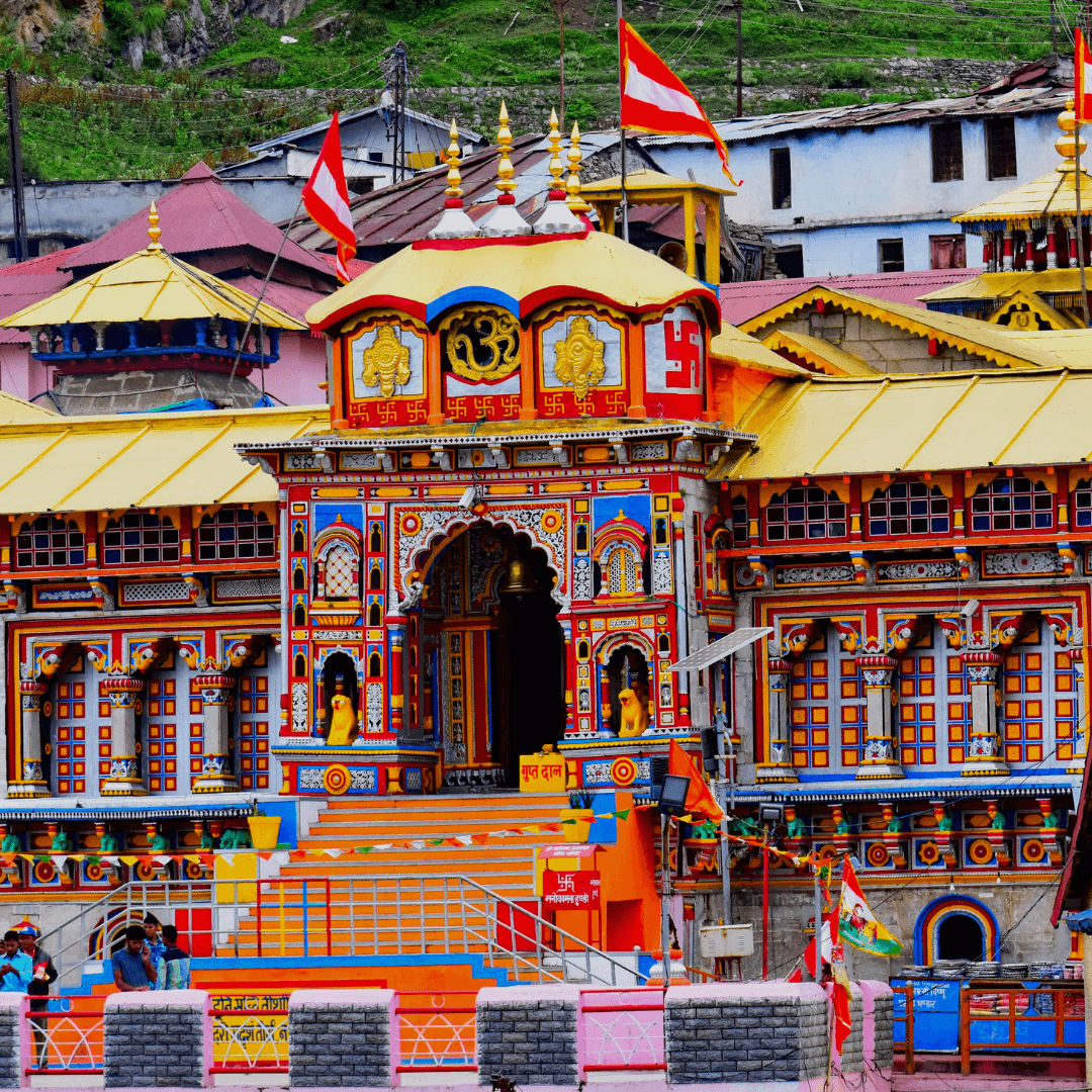 Badrinath Temple Queer Trip
